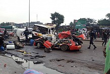 Un grave accident de camion isole Yopougon du reste d'Abidjan, les travailleurs bloqués